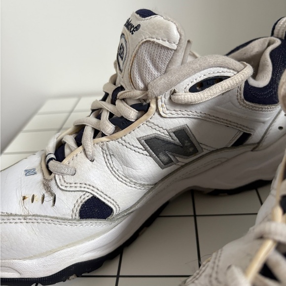 Vintage New Balance 620 Shoes 25.5cm EU 40 US8.5
Women’s white blue - Picture 5 of 10